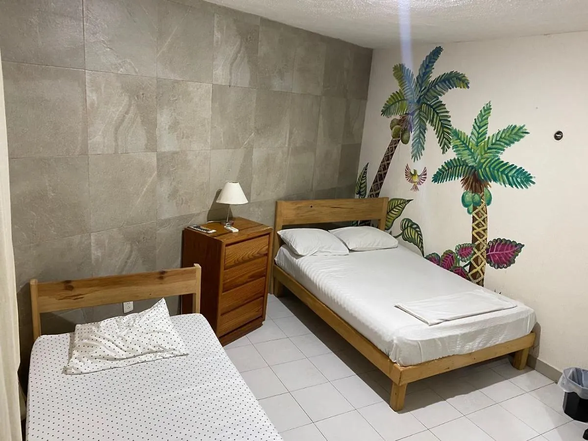 Casa Bugambilias Otel Cancun Konukevi