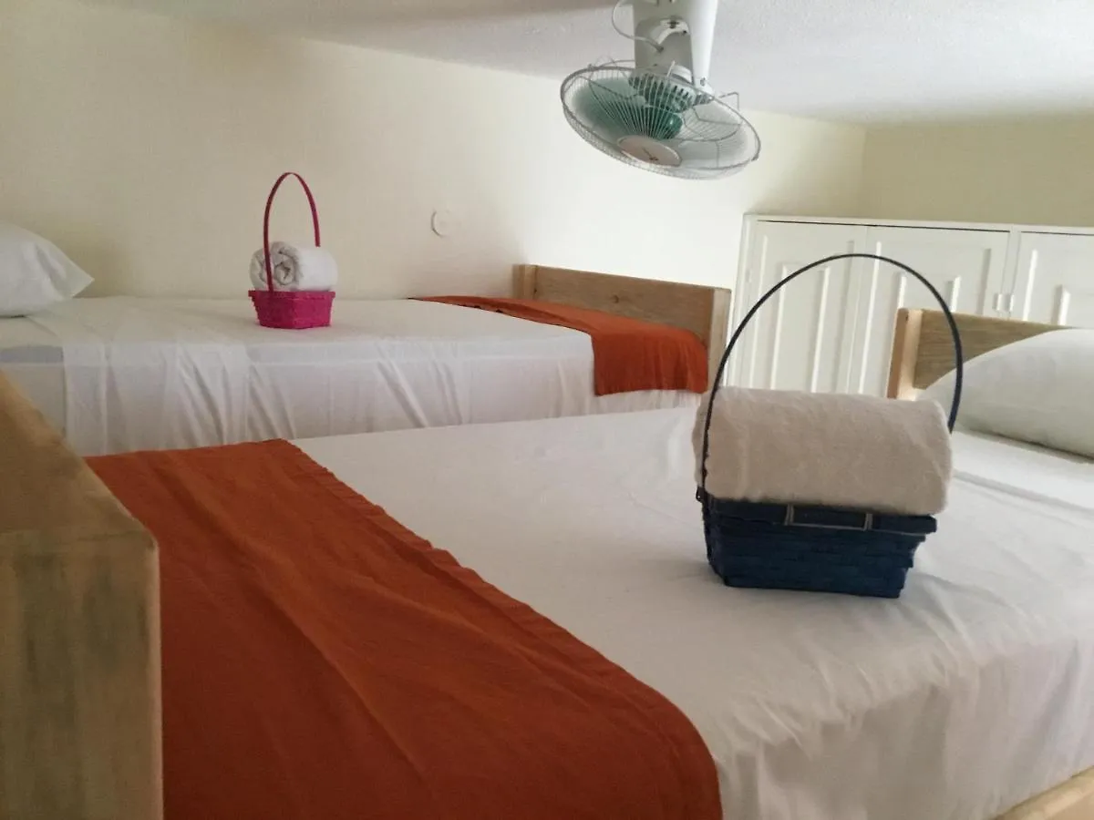 Casa Bugambilias Otel Cancun Konukevi